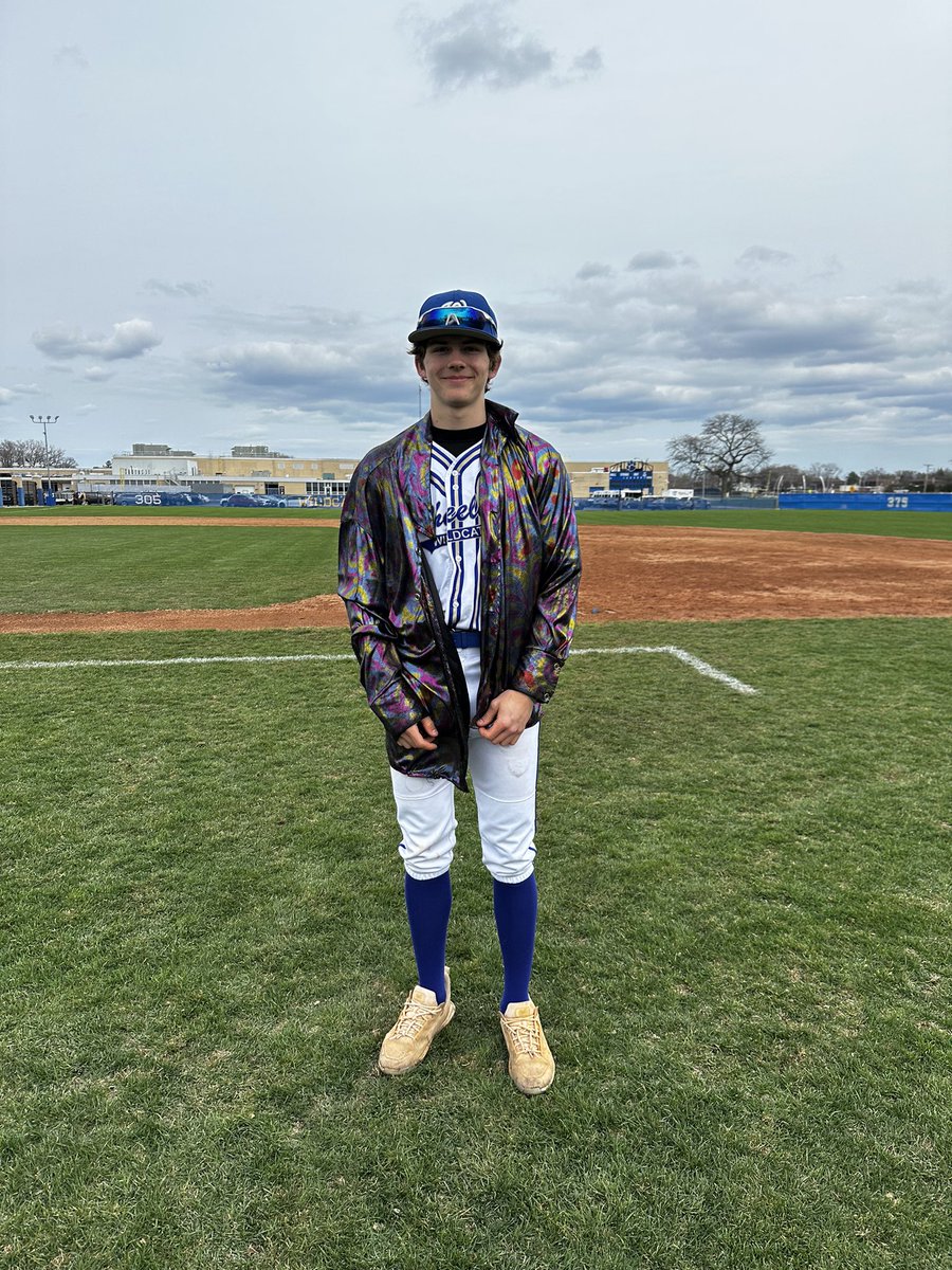 Cats improve to (7-3) with a big W over Round Lake 

Scheuerman WP, 7Ks
Gerjerts 3B, 2RBI
Neuk 2-2, 2B, 2RBI, 2R
Baloun 2RBI 2B
Zangara 2-3
Fitzgerald RBI 2B, 2Rs
Zalewski 2-2, RBI 2B
Rivera 2-2, RBI, R
Fischer RBI, R
Lawson RBI 2B, 8-2 DP Web Gem

Complete Team Effort!

#FlyTheW