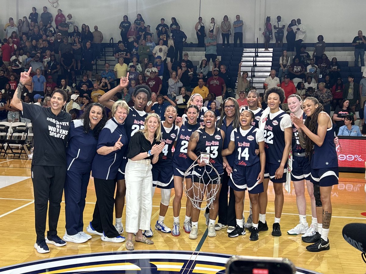 An awesome showing for Julia Ayrault at the Lilly Women’s College All-Star game today, and got the win! We couldn’t be more proud!