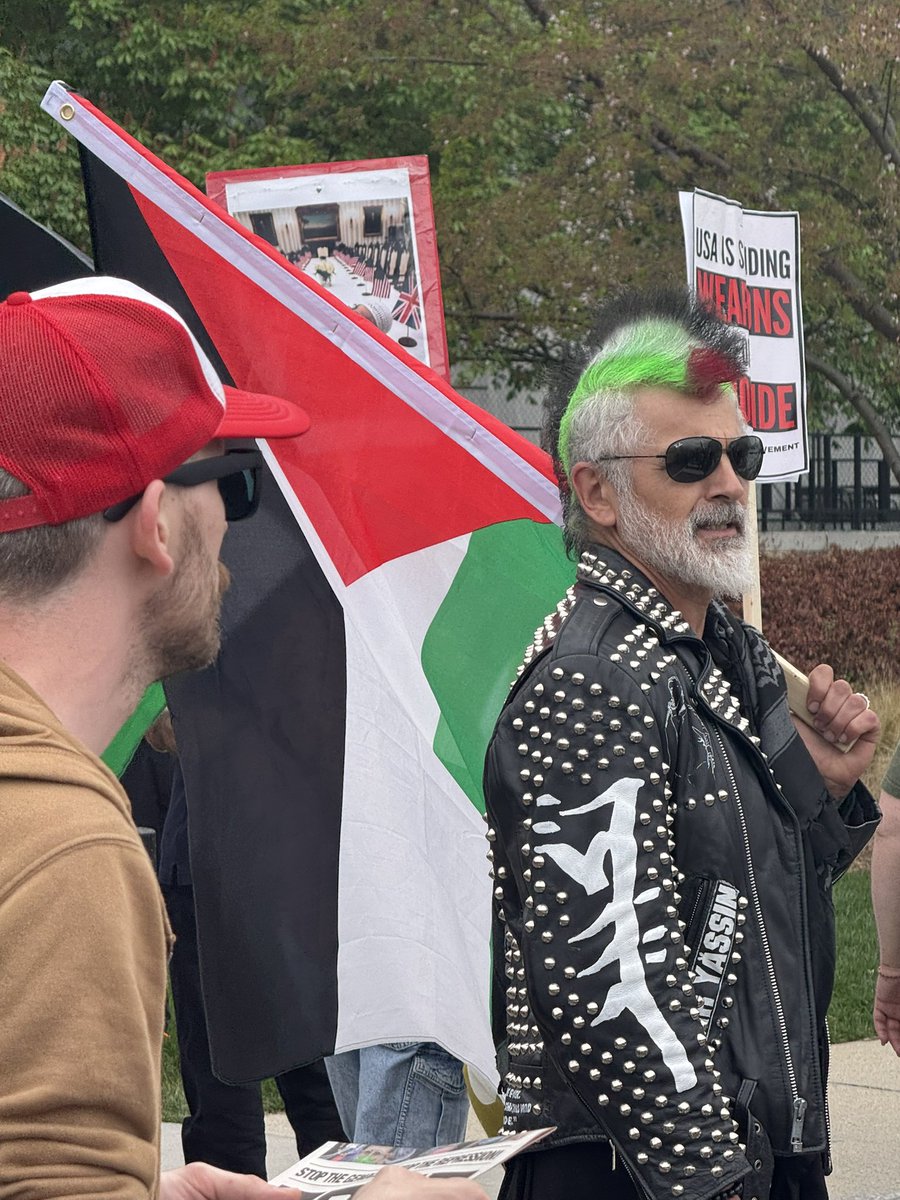 i saw the coolest man ever today