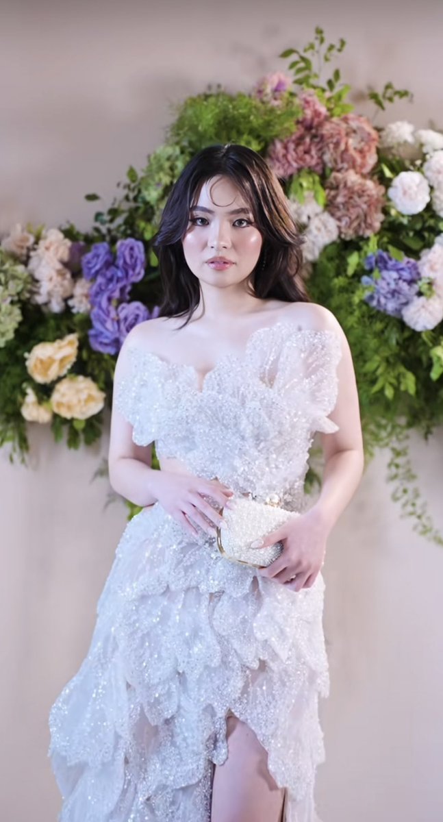 sharssp's tweet photo. despite being an inactive actress, the engagement for this video posted by Star Magic is just wow, you can see casual viewers love and appreciate her. The woman you are, Sharlene San Pedro is always relevant 😌✨

🔗 https://t.co/N5EAXRTRgu

#SharleneSanPedro https://t.co/uSNo8ylOOx