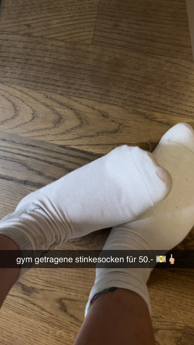 #findomgerman #findomswiss #findom #feetworship #feet #zahlsklave
#paypigsaccepted