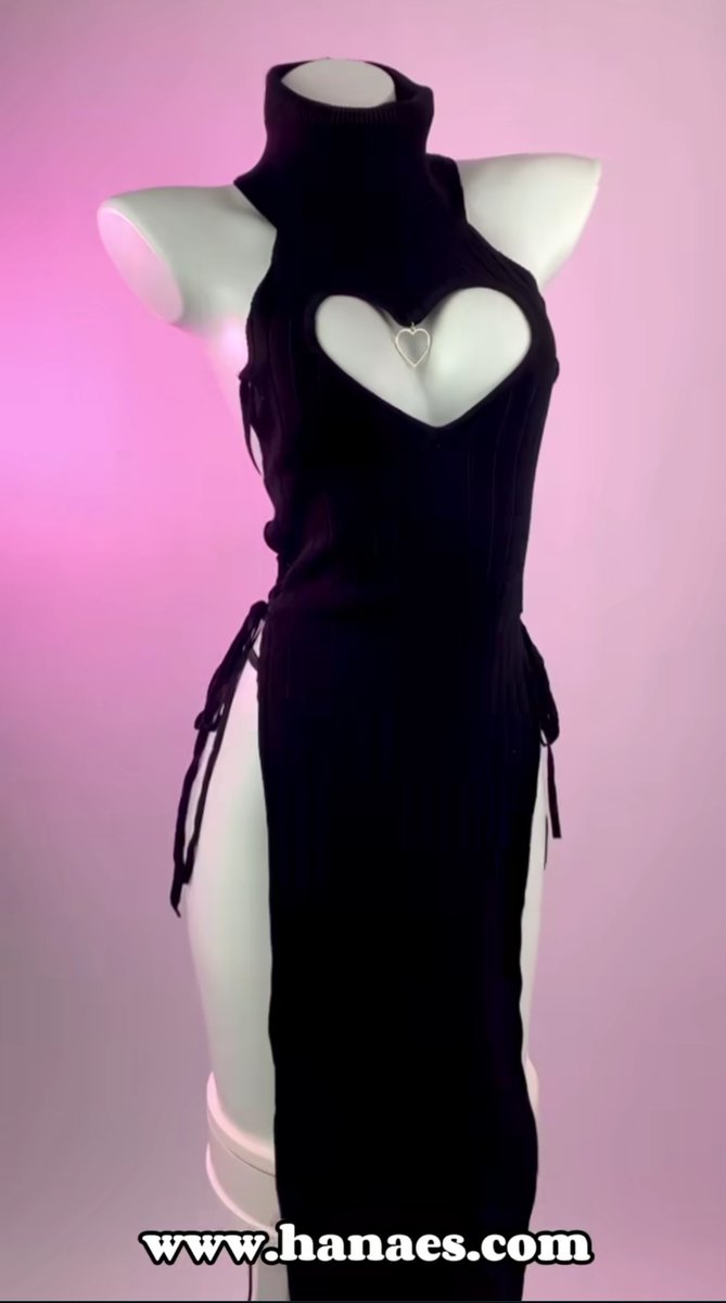 Guess who saw her fabulous friends that always give her cool ideas for our boii ! 

#hazbinhotel #hazbinhoteladam #hazbinhotelfanart