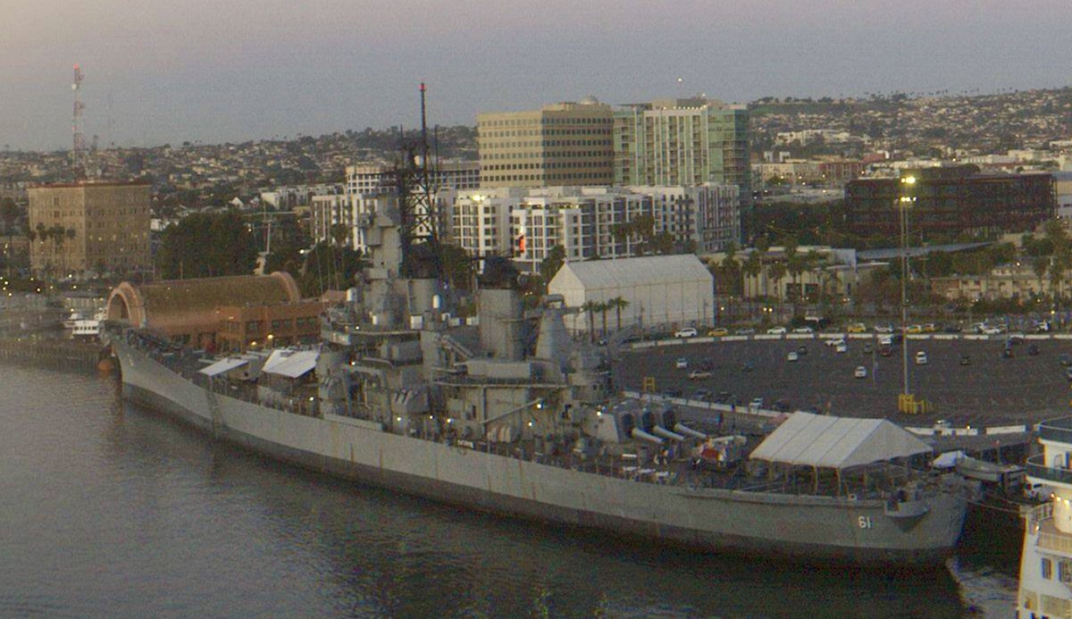 WarshipCam's tweet image. On the same day as the commissioning of the new Iowa - USS Iowa (BB-61) Iowa-class battleship in Los Angeles, California from a passing cruise ship - April 5, 2025 #ussiowa #bb61 

SRC: webcam
