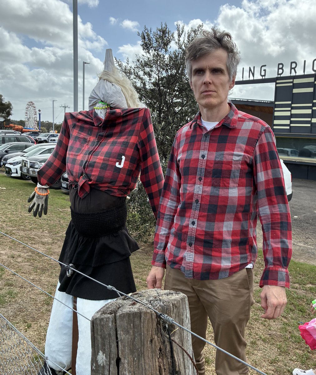 andrewjhansen's tweet image. When you visit a cider brewery only to discover they have a scarecrow competition and you’ve accidentally dressed as one. 

Happens all the time.