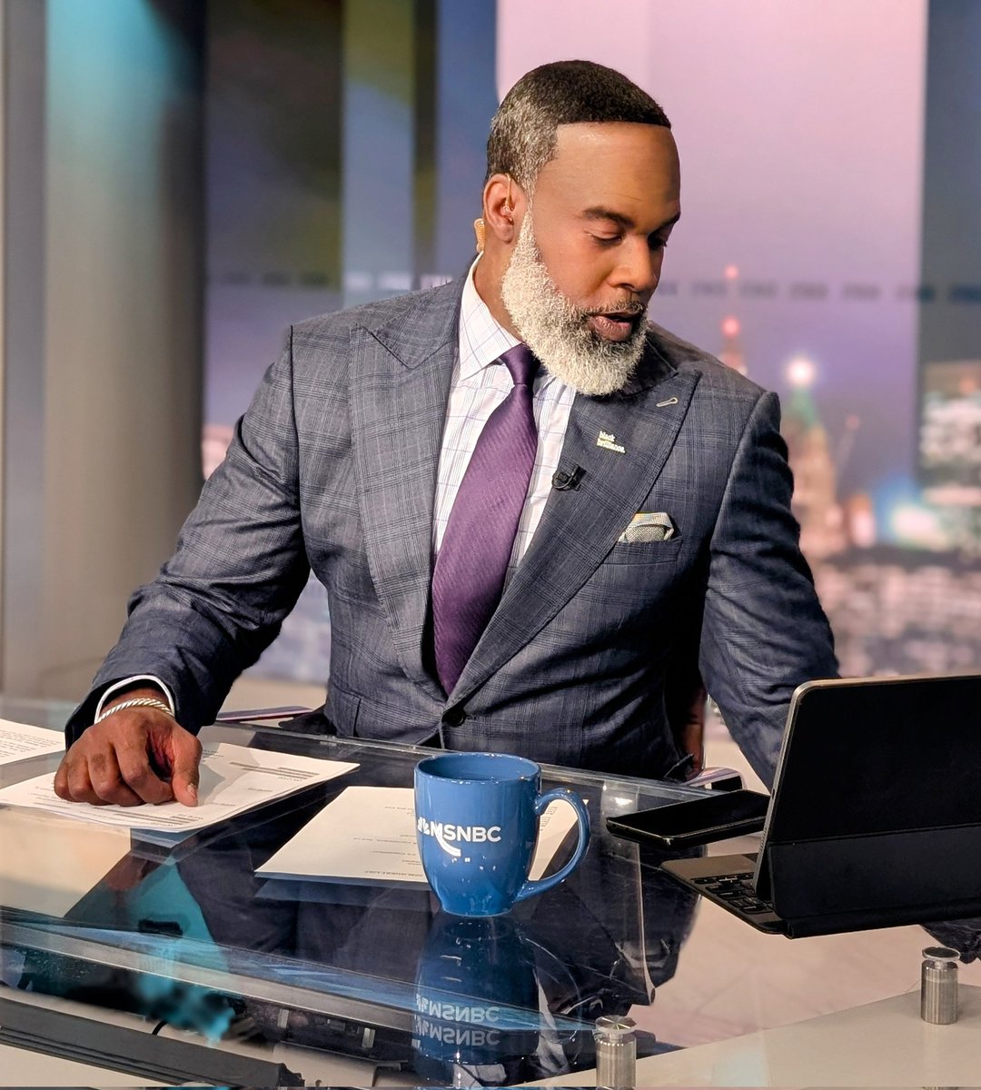 I'd absolutely love to chat but...duty calls.

Back in the seat guest hosting for my friend <a href="/AymanMSNBC/">AYMAN</a> <a href="/AymanM/">Ayman</a> <a href="/MSNBC/">MSNBC</a> 

Pull up!