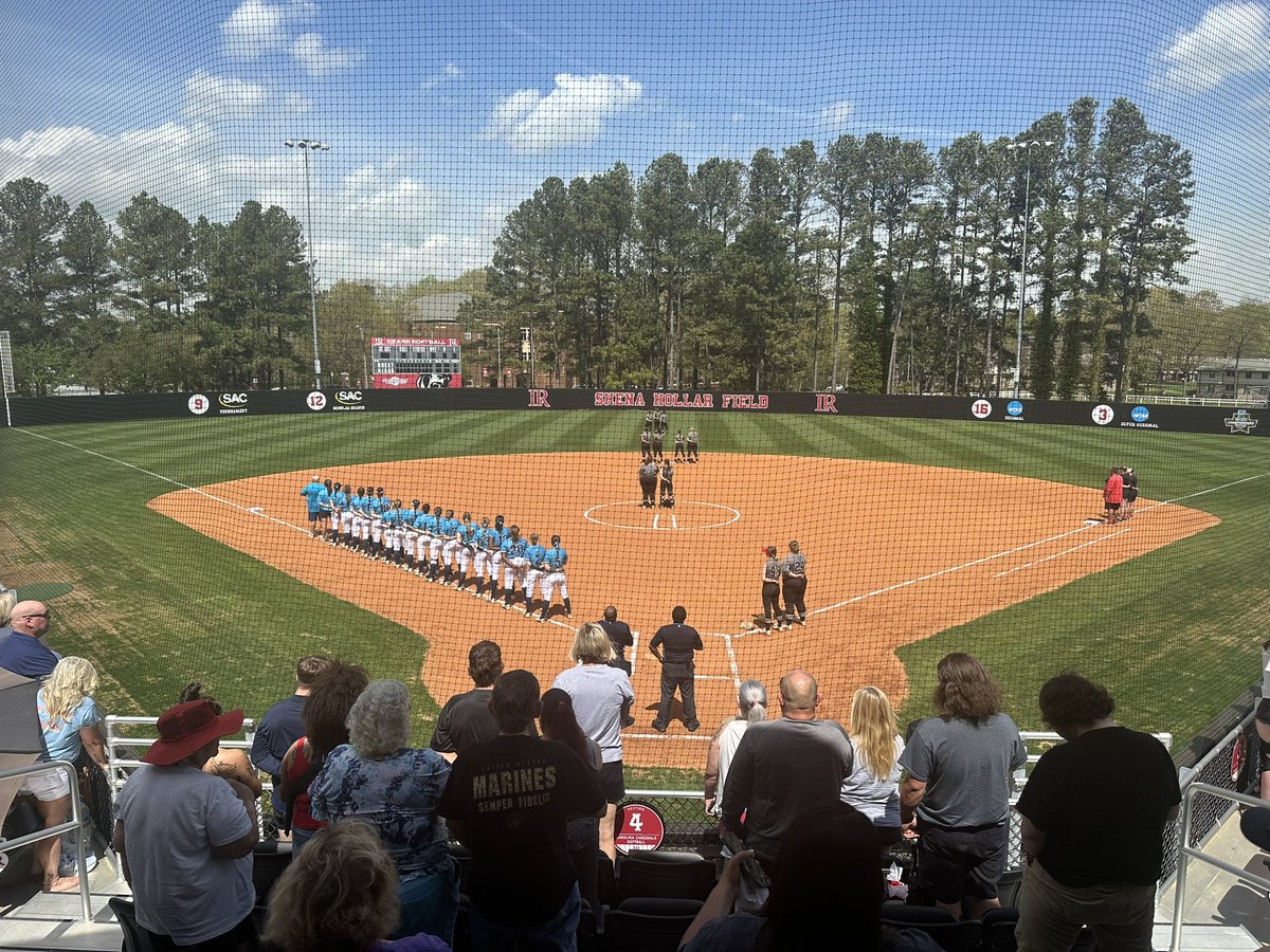 Red Hawk softball splits its Sophomore Day doubleheader on Saturday, falling 12-10 before winning 15-4 in five innings!
