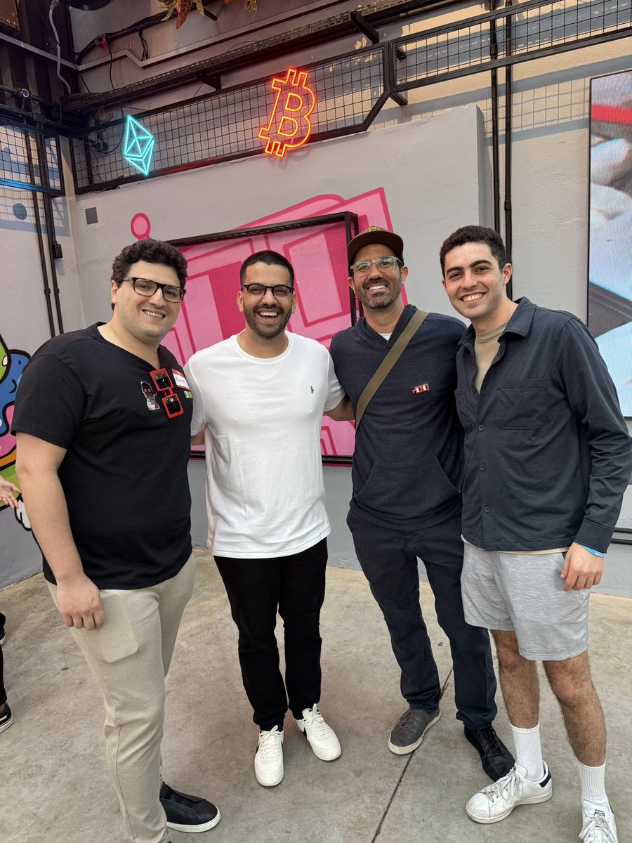 <a href="/0xblockboy/">blockboy</a> <a href="/CryptoStatuette/">statuette.base.eth</a> <a href="/basedbrasil_/">BasedBR</a> <a href="/jessepollak/">jesse.base.eth</a> BASED! 🔵🇧🇷