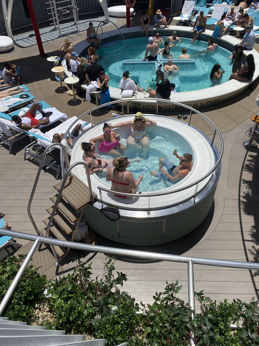 novanapora's tweet photo. I got my flirt on in the Dominican Republic, the Bahamas, and aboard the Valiant Lady on my first cruise. Wish you guys were there. 😉 https://t.co/Dfw4cwTRV2