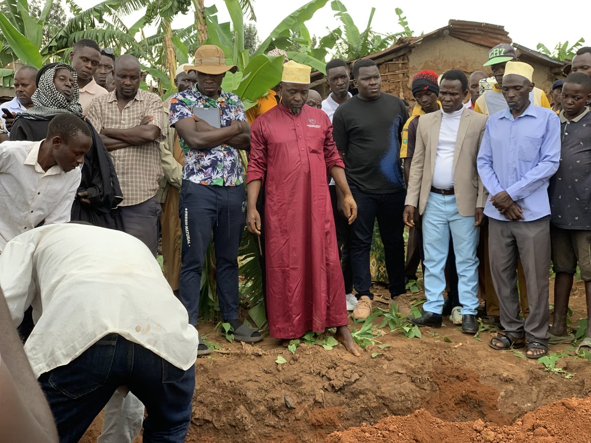 LoneWalker_256's tweet photo. @saadShots has been finally laid to rest, becoming one with the LAND, joining both his late parents.
We are grateful to @ugwildlife, @MTWAUganda, @TourismBoardUg, @Bikersclub256 and @UOXUganda for the oneness exhibited .
#FallenButNotForgotten | #RIPSaadShots https://t.co/xwaq0ExD4J