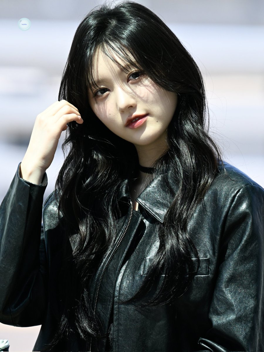 250420 ICN

#가을 #GAEUL
#아이브 #IVE