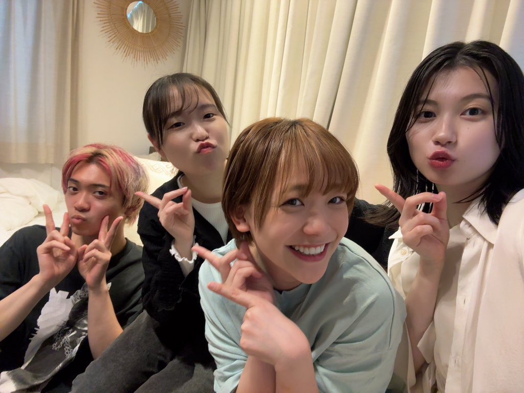 #夢にてなお輝く 
23歳チームです✌🏻
萌夏も葵ちゃんも本当に可愛い、なんなんだろうこの子達は

あ、慈雨くんも一応可愛いかも