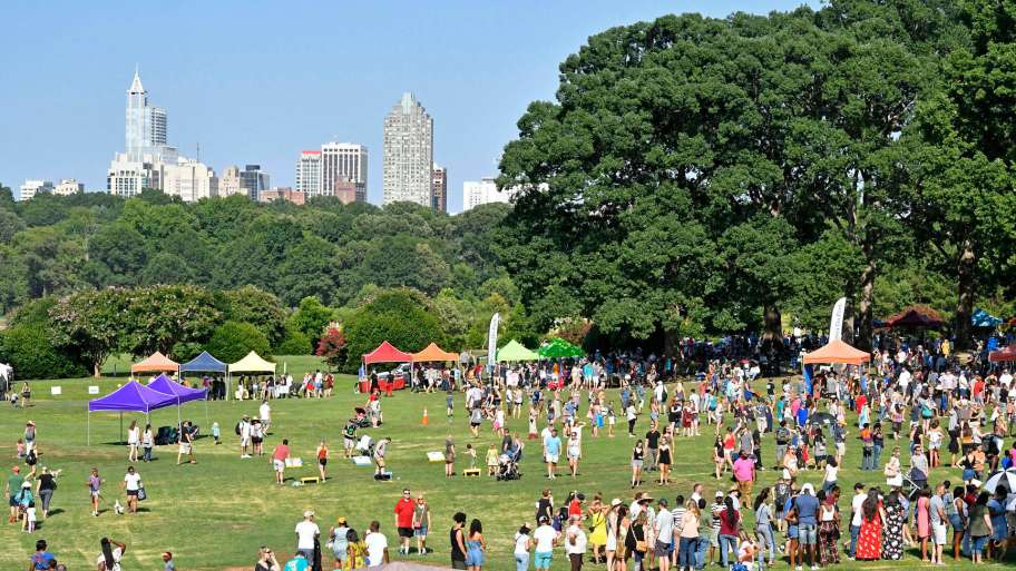 Mark your calendars for April 25 at Dix Park for Earth Day and Arbor Day 2025! 🌎 It'll be a day of planting, learning, and celebrating all things nature. 

Get all the details: bit.ly/3DAf3NW