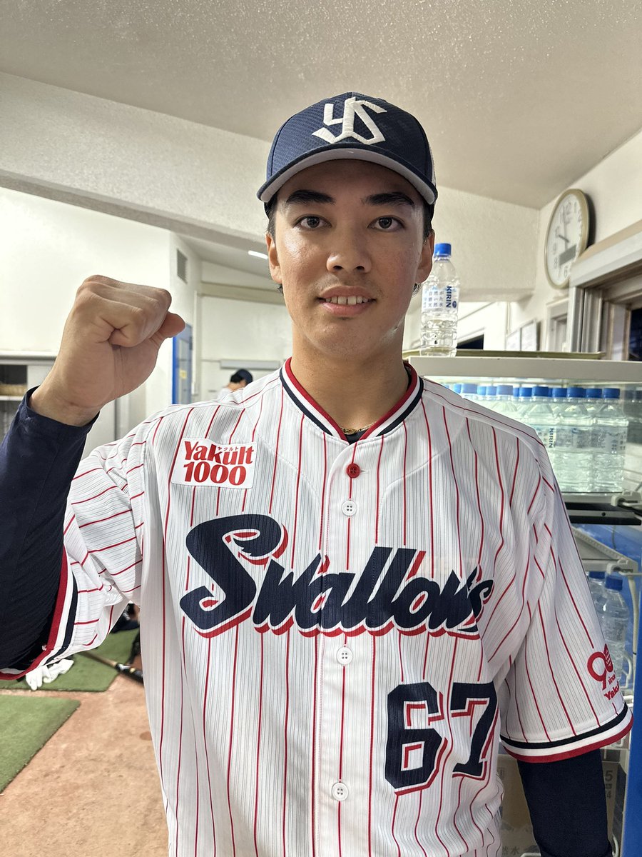 よく打った！ 本日、プロ入り初ヒットと延長の試合をサヨナラで決めて