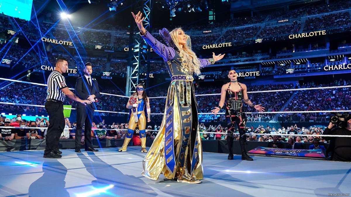 2dayInHistoRhea's tweet photo. #SundayNightMami
@RheaRipley_WWE returns to Allegiant Stadium in Las Vegas for her 2nd performance there
Her 1st was Summerslam 2021, where she fought a triple threat match in which she tried to regain a recently lost world title
How much will history repeat itself tonight? https://t.co/zWrV8wlzmz