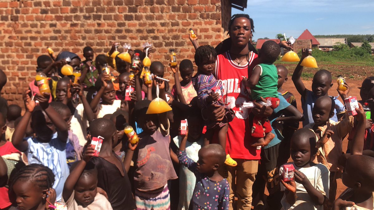 KOKJOJO3's tweet photo. We will be happy if you join me put some smile on there faces 132 children i cant manage them a lone may Gof blesd you as you join us https://t.co/GccJxvLe99
