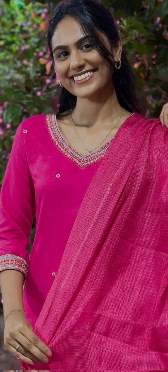 Lovely_Queens1's tweet image. #Preetha