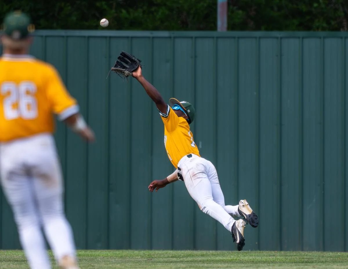 JadenArd3's tweet image. Round 2⏳
@CoachGam @PrepBaseballLA @LucciniNatBSB @Walker_Base1 @AlexArmandPBR
