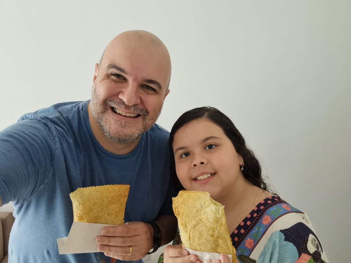 brunobaesso55's tweet photo. Hoje teve #FlaPastel...😋
Para desespero do meu amigo @ricardoleblond...🤣🤣🤣🤣🤣
Feliz Páscoa a todos.
SRN🙌🏻❤️🖤 https://t.co/BXeOUMCcls