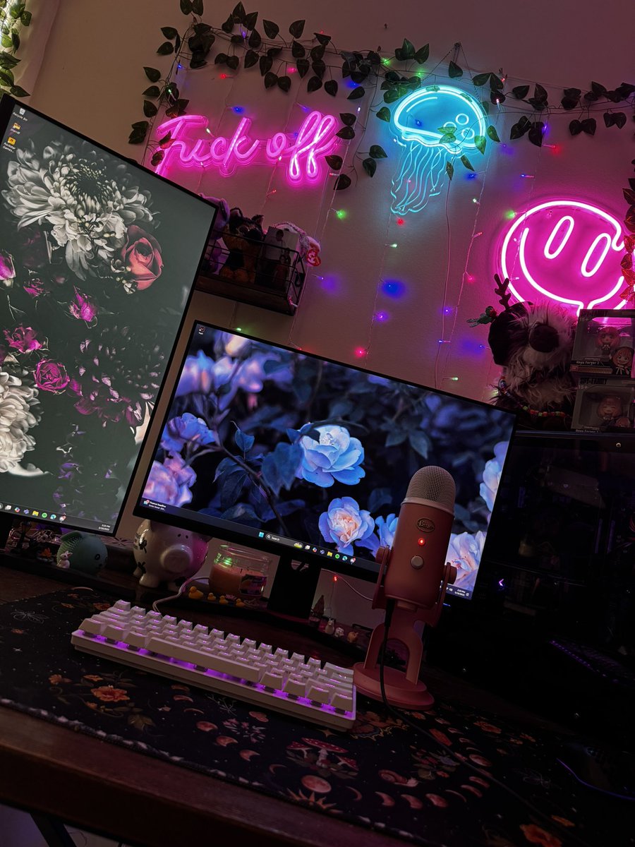 sheplayzval's tweet image. β Cass β
~ 18+ she/her NA π
~ π Dark Romance, thriller, fantasy
~ valorant, OW, marvel rivals, Minecraft
~ music, anime, travels, reading, my dog
β‘ β» to be friends !
#promotwt #valtwt #owtwt #anitwt #musictwt #nsfwtwt #booktwt #moots #weedtwt #traveltwt