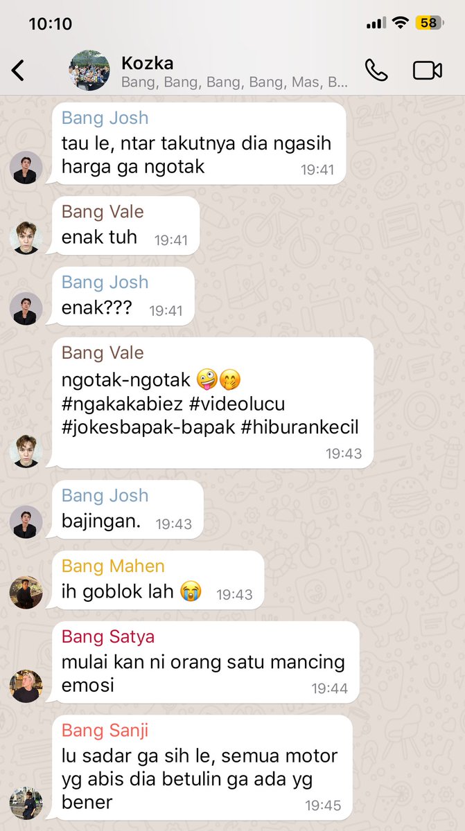 STARISCHI's tweet photo. vale modif motor
part of #kozkauniverse
─
seventeen few tweets au https://t.co/RxbhJktgwc