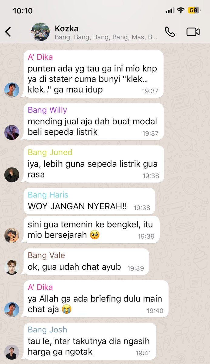 STARISCHI's tweet photo. vale modif motor
part of #kozkauniverse
─
seventeen few tweets au https://t.co/RxbhJktgwc
