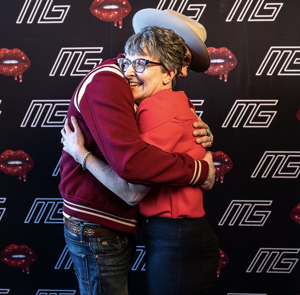 LackfordJill's tweet photo. Still on a high from the 2 best nights ever.  Live music is the best medicine, especially when it’s @mattgoss and you get fab hugs, amazing shows 🤩 https://t.co/JJ222U7524