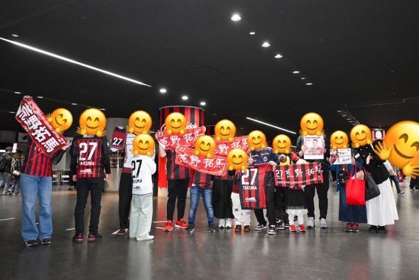kurumaaru's tweet photo. 2025.04.20(藤枝MYFCにて)
荒野拓馬選手応援撮影会の3回目でした！

参加してくれたり、拡散していただいたりいいねを押してくださった皆様、ありがとうございます🙇‍♀️

そして今回撮影に協力していただいた江本秀幸様…本当にありがとうございます！

下に続きます

#consadole #コンサドーレ #江本秀幸 https://t.co/jCs9jGXqIM