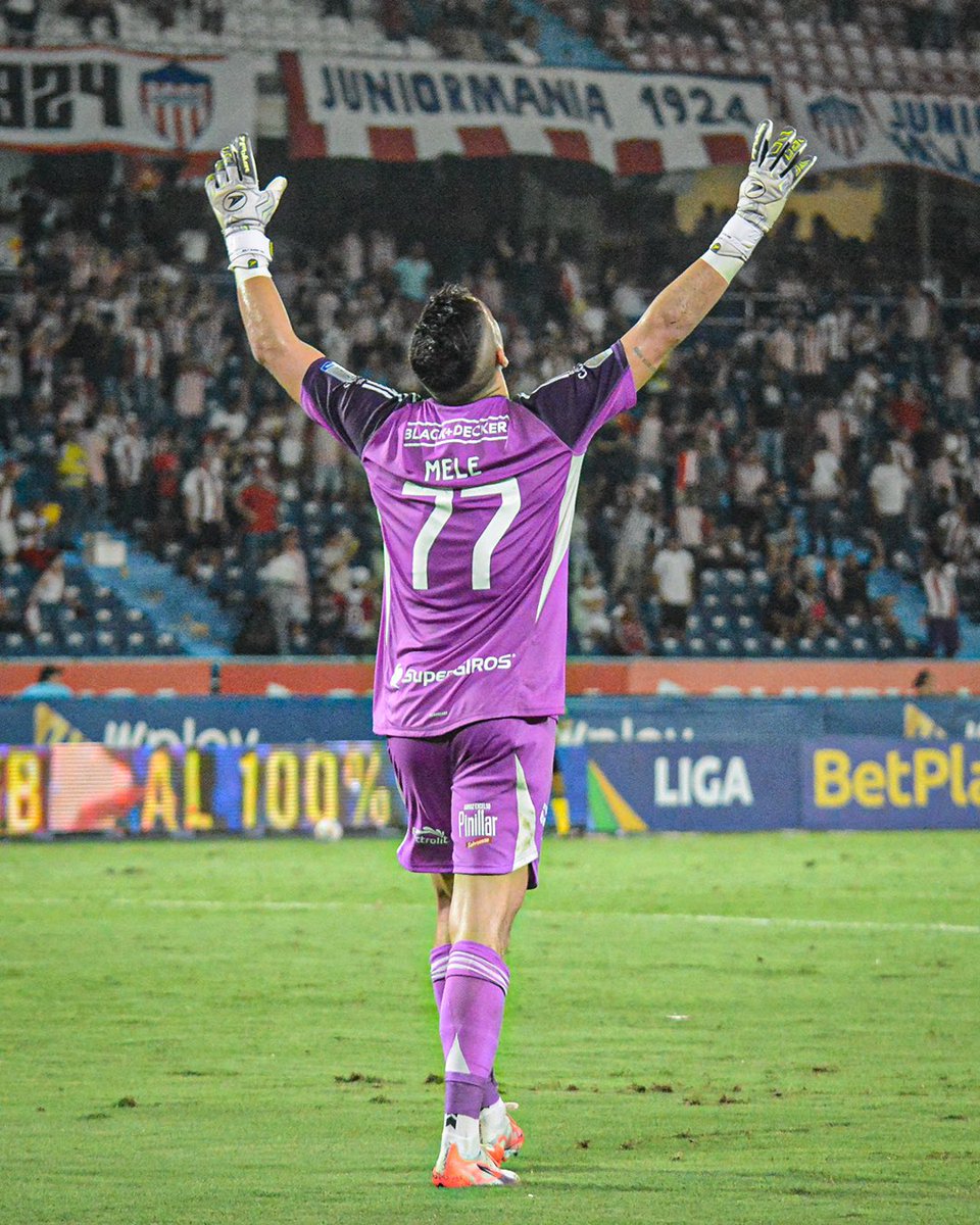 MeleSantiago25's tweet photo. Victoria ✅
Arco en cero ✅
Máxima confianza, seguimos 🚀🦈 @juniorclubsa

Feliz domingo de pascua para todos! 🙌🏼❤️ https://t.co/YNvmkZxv7B