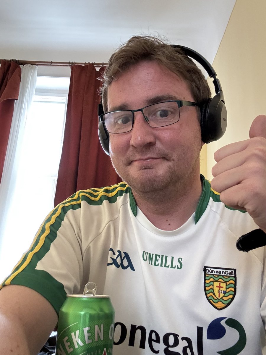 God Bless the #TuneInn app as it’s keeping me in the loop of <a href="/highlandradio/">Highland Radio</a> ‘s coverage of Donegal v Monaghan while here in Latvia 🇱🇻 📻 💚💛 #hup #donegal <a href="/brendandevenney/">brendan devenney</a>
