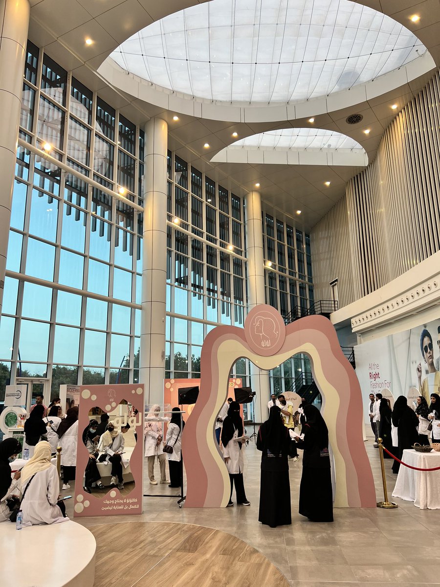 ‏رِتاج tweet media