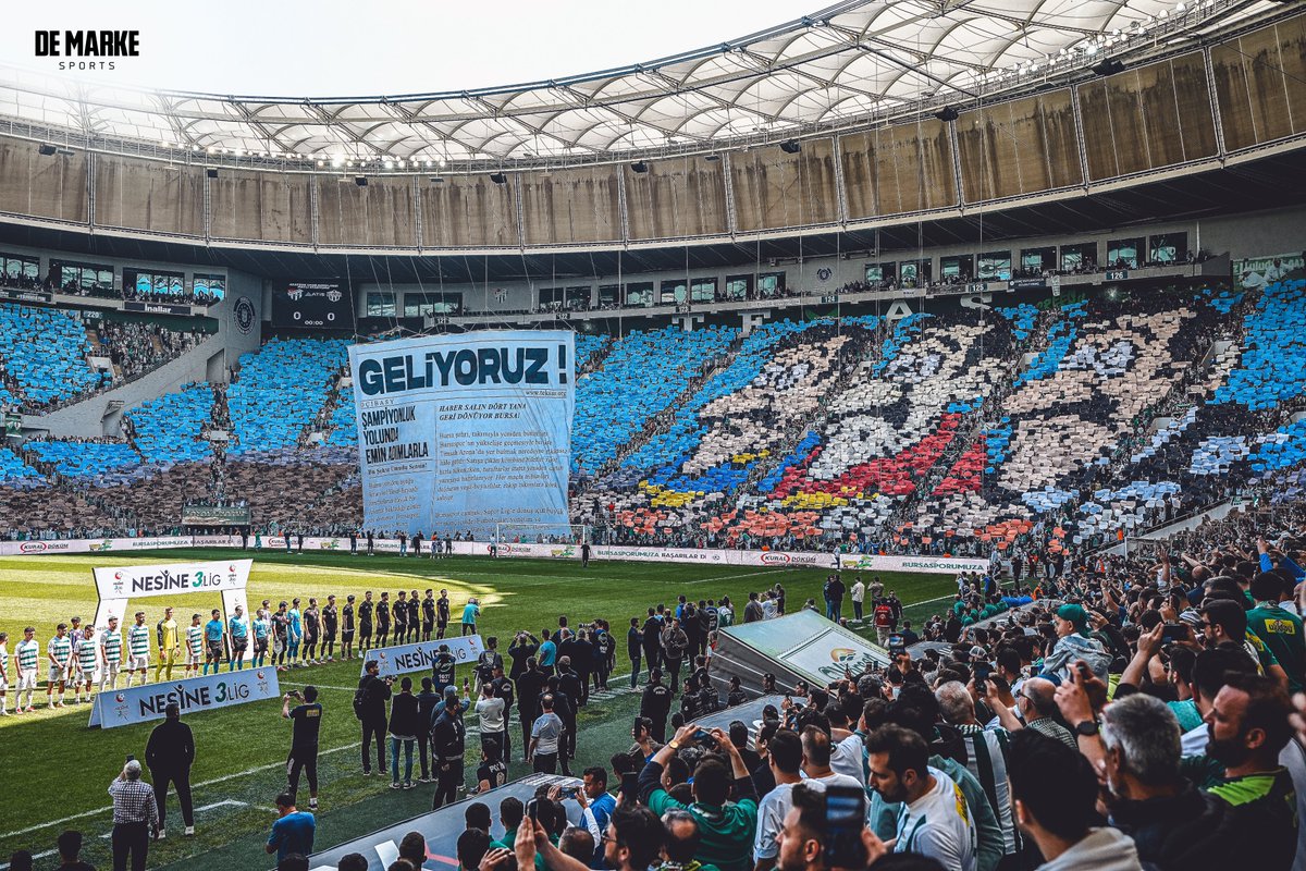 demarkesports's tweet photo. 45 bin Bursaspor taraftarı, şampiyonluğu Bornova FK maçıyla kutluyor 🐊 https://t.co/VZYBUvqPAL