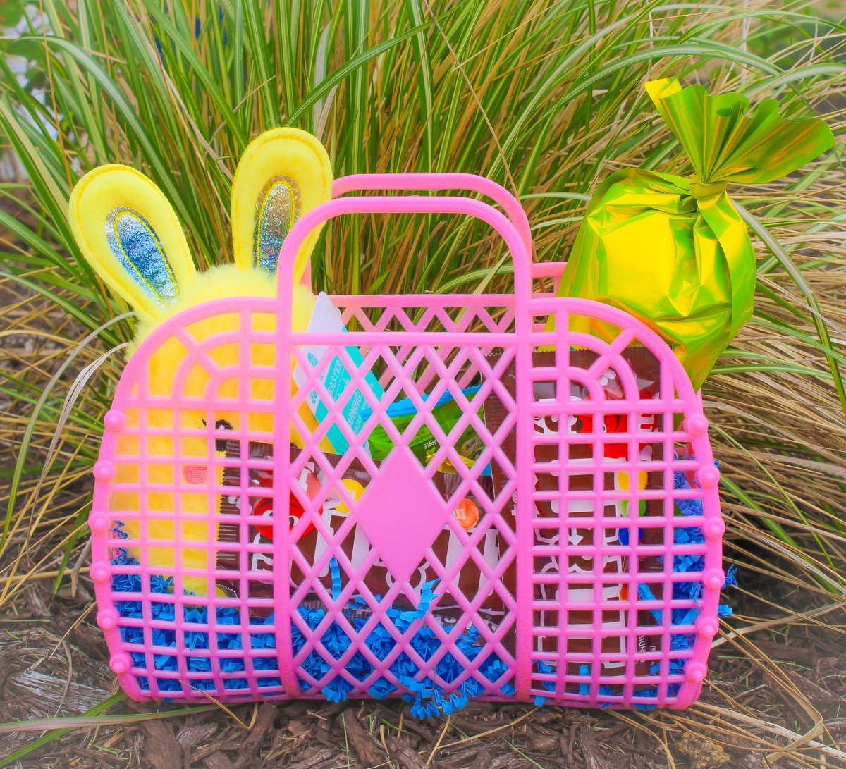 Our families at the Ronald McDonald House were surprised with baskets at their doorsteps this morning! 🤗 #servingmorefamiliesbetter #keepingfamiliesclose
