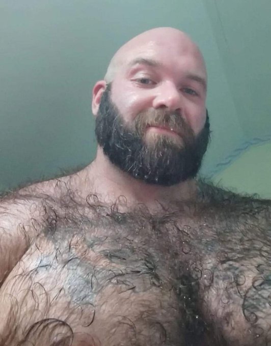 Watch hairy_musclebear's leaked NSFW photo on TwXstars