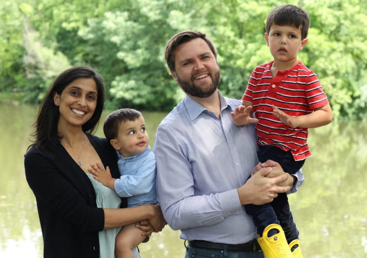 His family is getting attacked by the democrats 

Drop a🇺🇸❤️ for Usha &amp; JD Vance!!