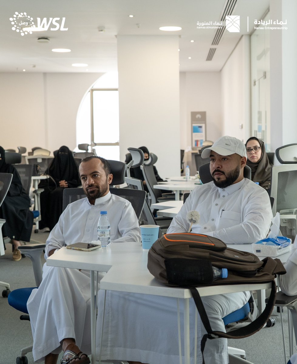 NamaaEntrep's tweet photo. ضمن جهود تمكين رواد الأعمال، انطلق برنامج التحول الرقمي للمشاريع الصغيرة والمتوسطة  "ساند بوكس" مع شركة @WslStores ليدعم أصحاب المشاريع في اختبار وتبني حلول تقنية تواكب تطلعاتهم وتنقل أعمالهم لمستوى جديد.

#نماء_الريادة 
#نماء_المنورة https://t.co/ZRF18I7PNg