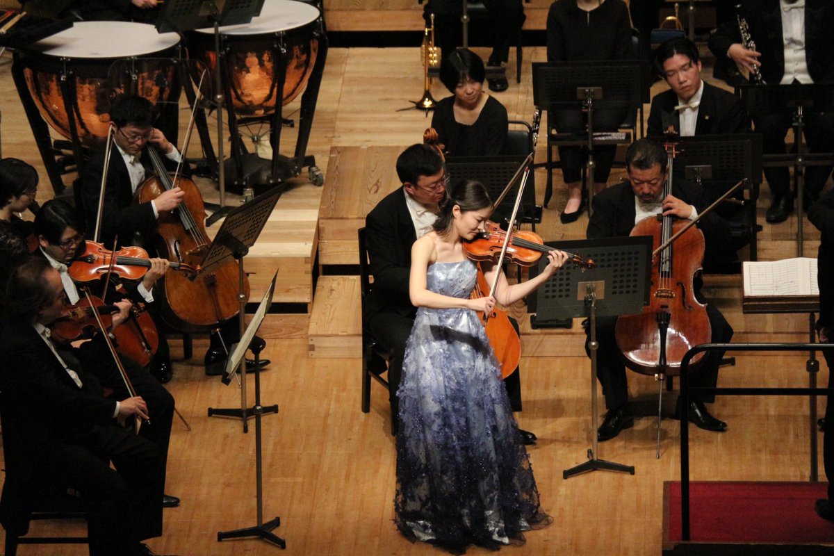 【新品未開封】神韻交響楽団2017年度、2018年度　神韻アマチュアオーケストラ 新品未開封】神韻交響楽団2017年度、2018年度 神韻アマチュア