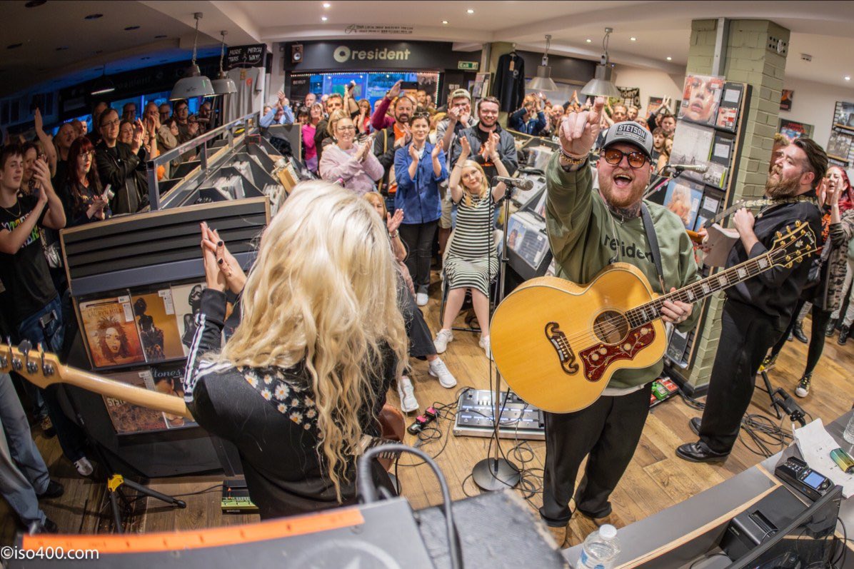 BreakGlassMag's tweet image. A chance to see The Lottery Winners up close and personal as they played an instore set at Resident in Brighton - photos by Mike Burnell, full gallery here…
breakingglassmagazine.com/2025/04/20/ins…
📸 @iso400photo
🎤 @LotteryWinners
🏛 @residentmusic