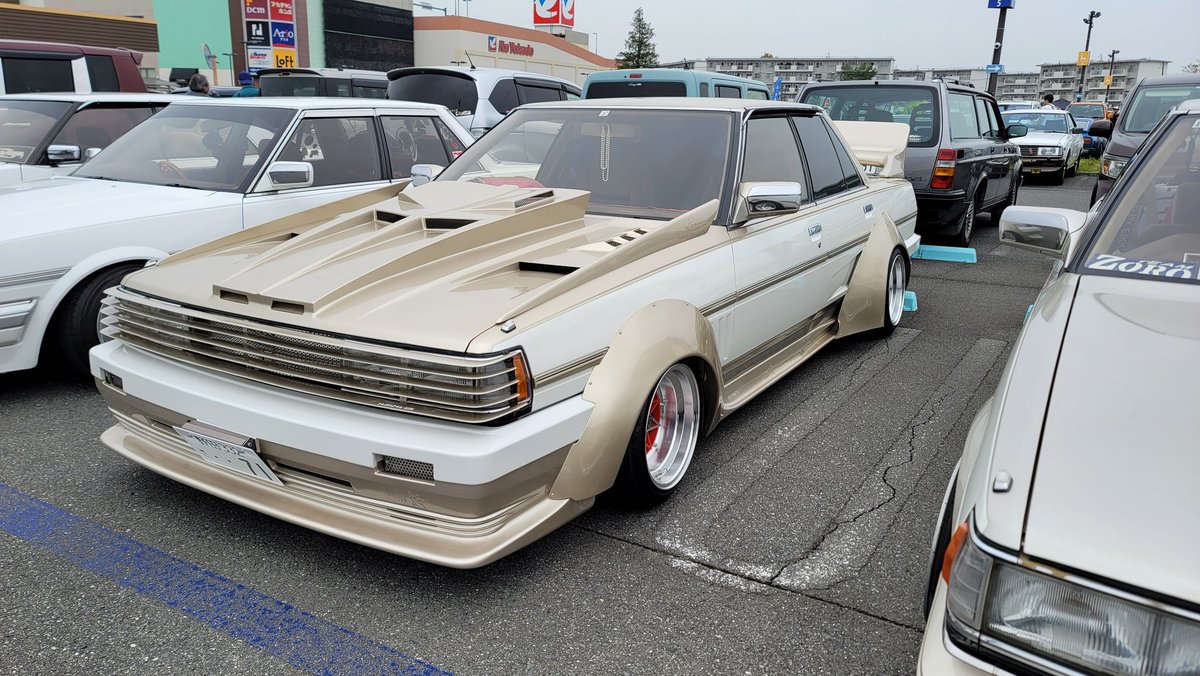 本日のお散歩🚶🚗🎪
かなりおこのみおった😍
#街道レーサー
#アリオ上尾 
#旧車