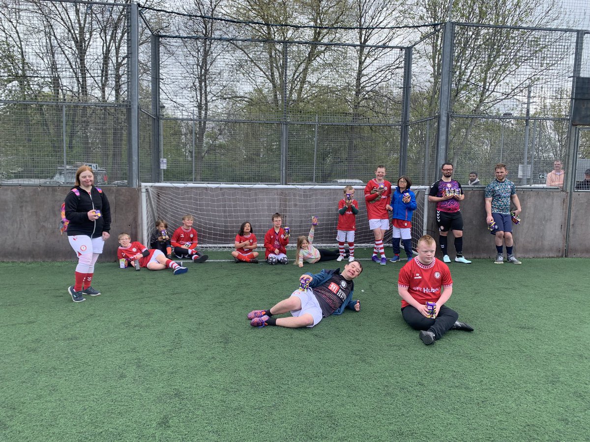 BristolDS1's tweet image. #HappyEaster ⚽️⚽️