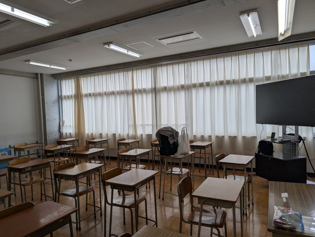 nyuuhei0520's tweet photo. 上板橋、城北学園にて。
午前1から、難しい、という分からん、6割に引っかかるのを期待です。
午前2はチョー楽。
午後1は粘って埋めましたが、うーん。
午後2、アの400字以上って前から？とりあえず書き切りましたが、疲れました
エモかった笑
#ipa
#itサービスマネージャ試験
#情報処理技術者試験 https://t.co/4Ct2hZ8zET