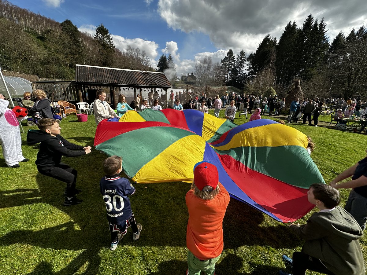 It's Sunday, the sun's coming out and the fun is about to begin! Easter Fun Day @ Glenfinart Walled Garden, Ardentinny. Free Entry! From noon.
