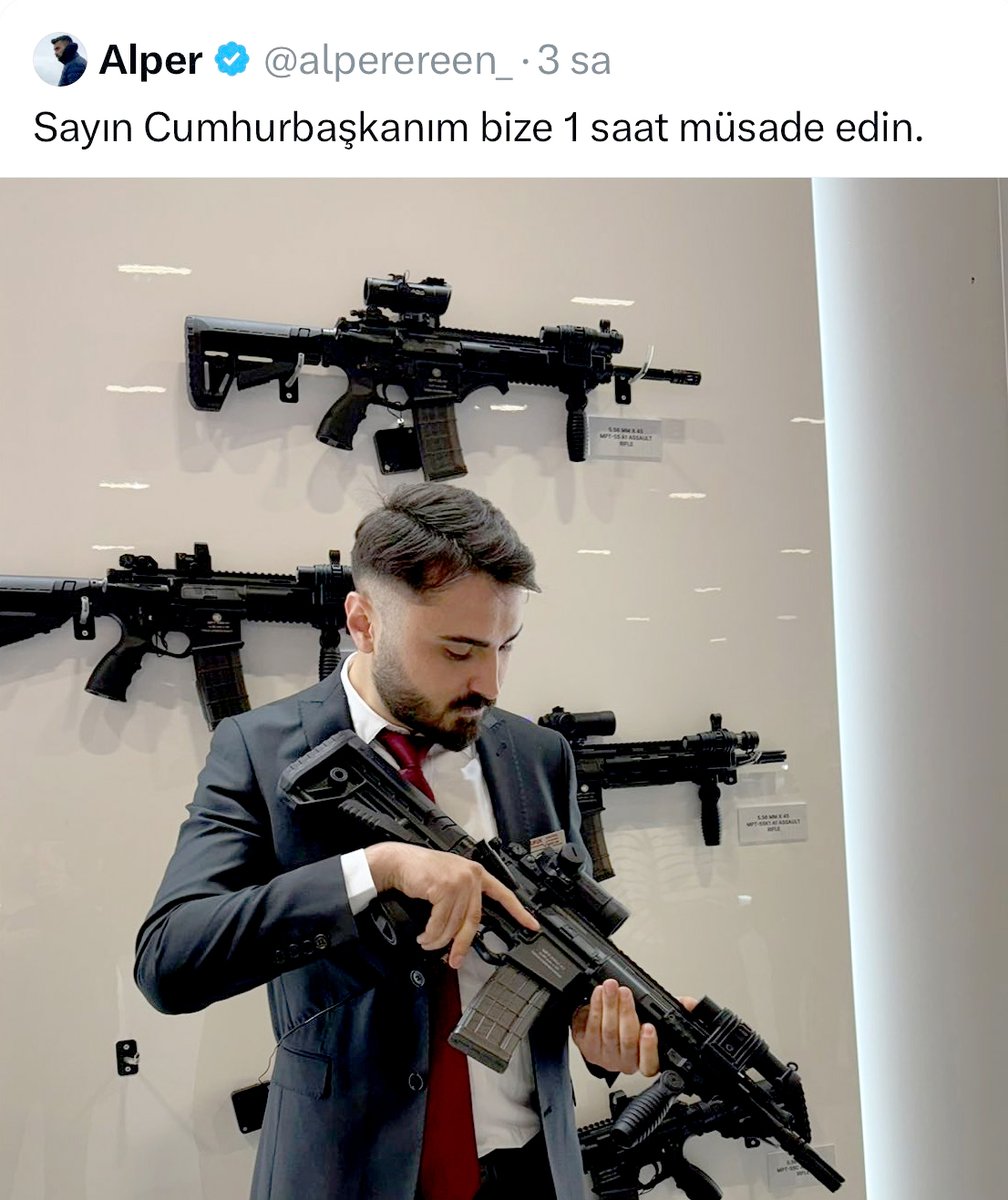 Açıkça halkı kin ve nefrete teşvik ediyor.
Bu paylaşımı muhalif birisi yapsaydı anında gözaltına alınırdı.
Elinde silahla açık bir şekilde haklı tehdit eden, halkı kin ve nefrete teşvik eden bu şahıs hakkında neden bir işlem yapılmıyor?

#deprem 
Tayyip Erdoğan
Ayşe Barım