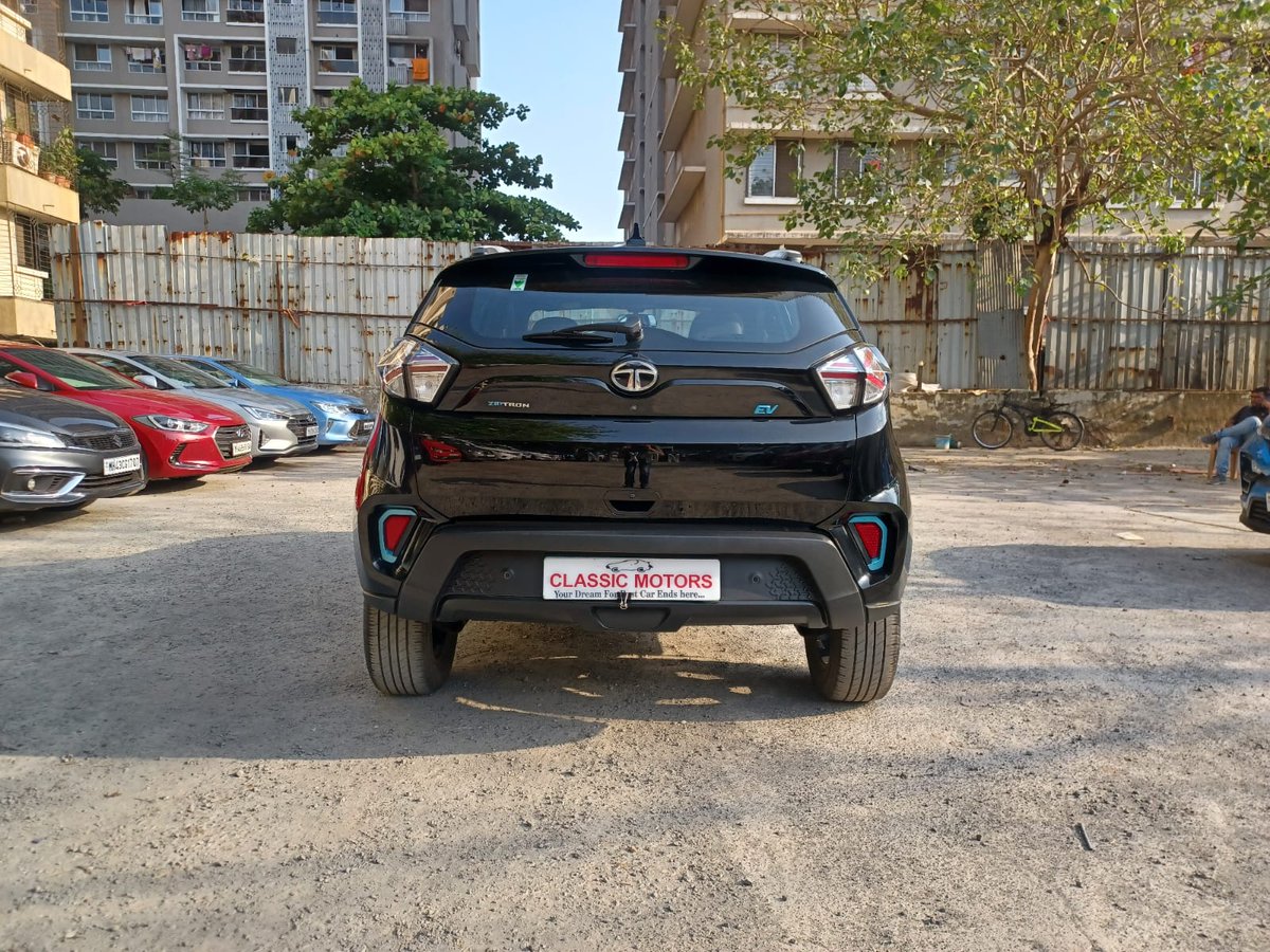ClassicMotors10's tweet photo. 2022 Tata Nexon EV XZ Plus DK, Electric AT,
Kms – 26591, 1st Owner,
Price – 8,70,000/-
in Borivali Mumbai, Maharashtra
#cars #buynow #certified #customerservice #tata #nexonev #automaticcars #usedcars #usedlikenew #carlovers #explorepage #foryoupage #turbo #amtcars #turbocharger https://t.co/2kPDEA7fOk