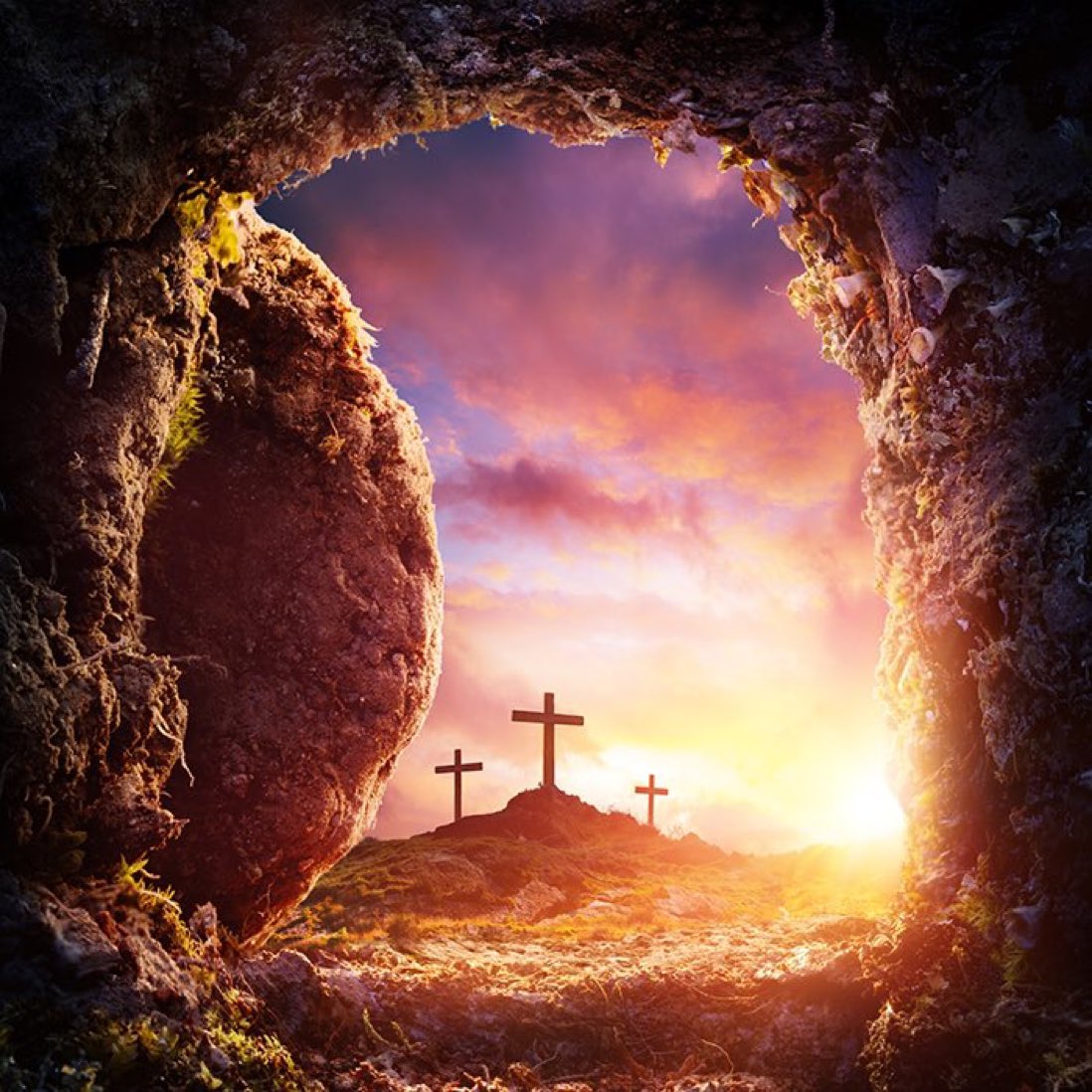 ConspiraciesCo's tweet photo. HE IS RISEN. HAPPY EASTER EVERYONE! ✝️ https://t.co/VNQglot8N4