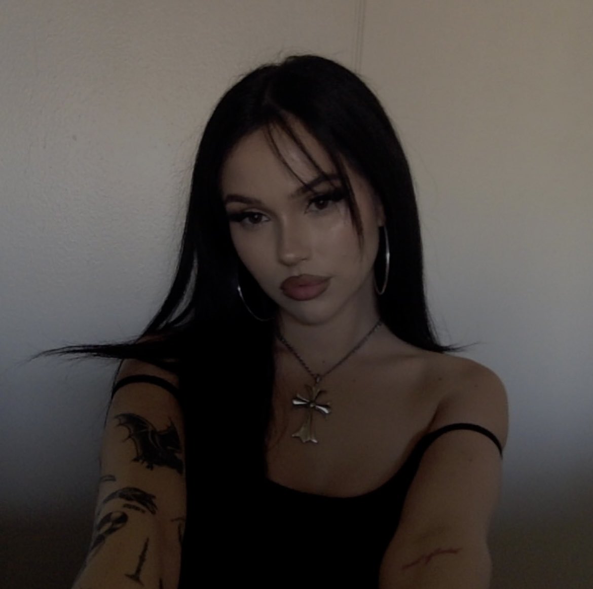 italiansvn's tweet photo. ⠀⠀⠀ ⠀ 
⠀⠀⠀⠀  leo 2001 ; 🇮🇹
              stubborn &amp; chaotic   
              model, big and little sister,
              supportive sister, lives in Milan.
              
⠀⠀⠀⠀  — stella valentina antonelli 🦋
⠀⠀⠀⠀ ⠀
⠀⠀⠀⠀  ⠀  ⠀⠀⠀⠀ https://t.co/SqbzsZENsk