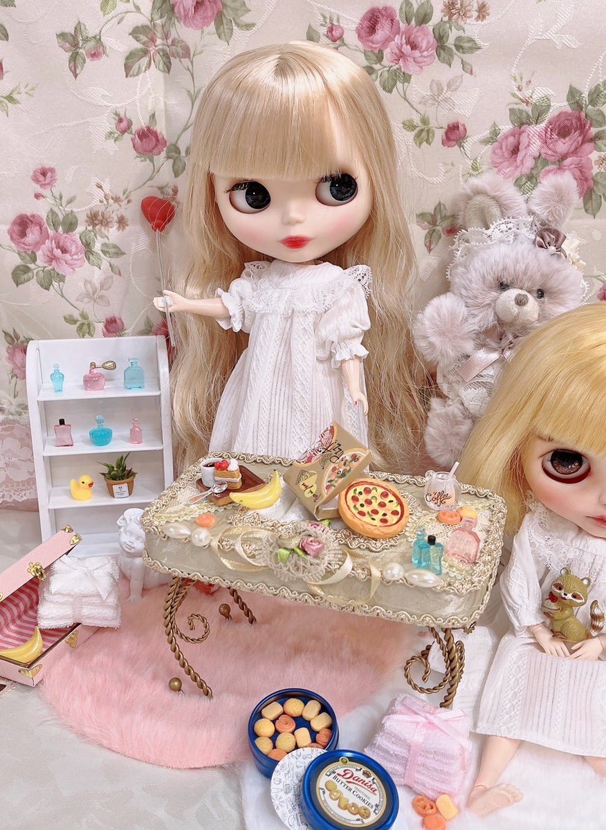 emucoron's tweet photo. ここ数日、夏日ですね！
体調を崩さないようにご自愛くださいね🩷
#ブライスドール
#ブライスショップエムコロン
#��ニチュア
#練馬の雑貨屋 https://t.co/N26tzSHHSc