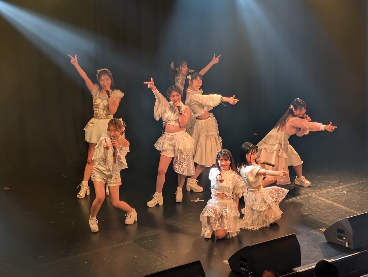 みちゃの生誕祭おじゃましました！
楽しかった〜！汗かいた〜〜！！！
みちゃおめでとう♡♡

＼やっぱみちゃきこだな〜〜！！！／