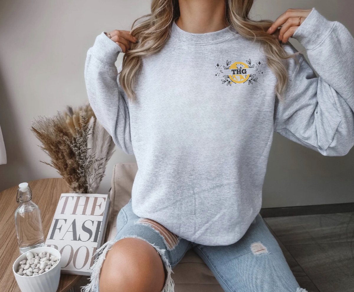 fandomBOOKit's tweet image. Fireproof. Fierce. Full of feels.
Whether you're Team Peeta or Team Katniss Alone™, this Hunger Games sweatshirt is for the girl on fire in every book lover’s soul 🔥
Join the rebellion → fandombookit.etsy.com
#HungerGames #BookishStyle #BookTokMerch