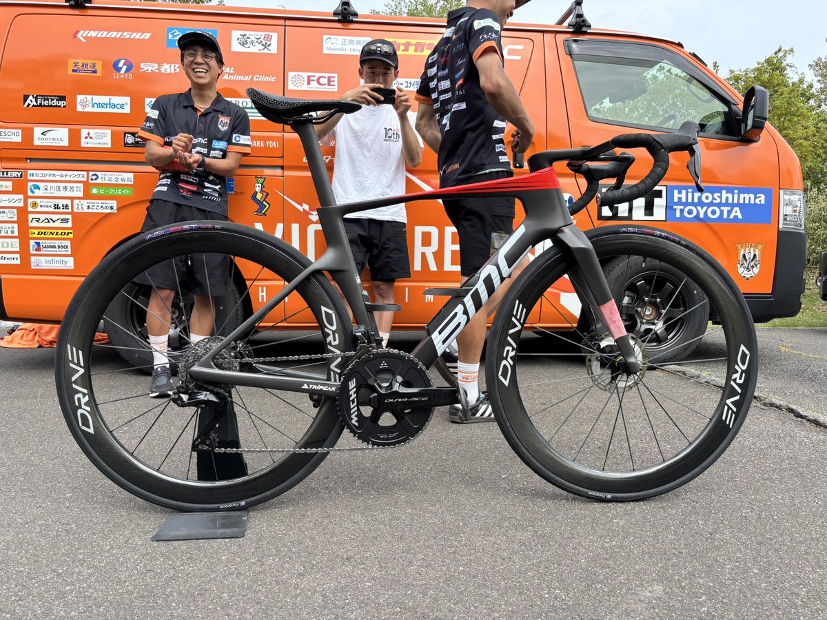 cyclingtake's tweet photo. 本日の勝利バイクです!!
@PanaracerJ
@elitewheelsjp
@OGK_KABUTO
#tripeak
#BMC https://t.co/pv2UyUEJjY
