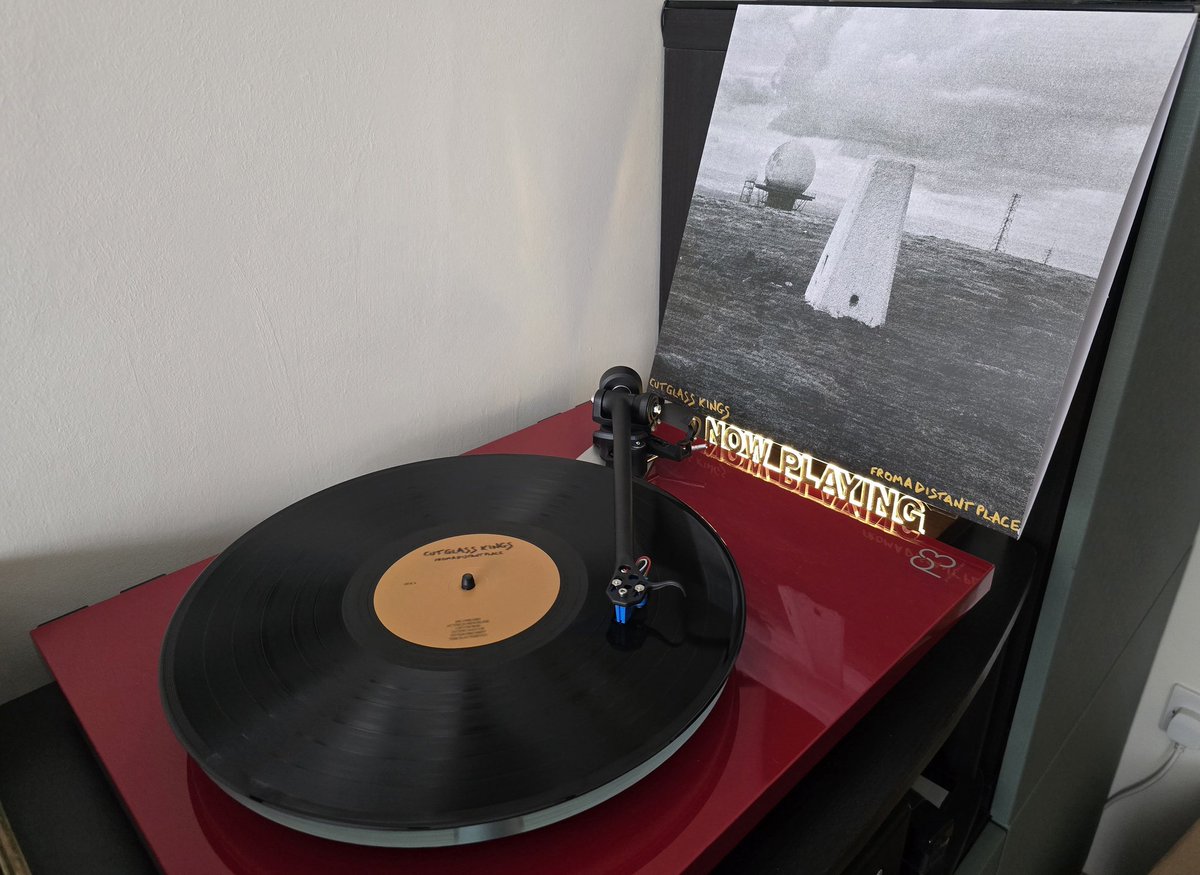 AnthonyMacphail's tweet photo. Easter listening, with @cutglasskings https://t.co/jOfFzVVn2l